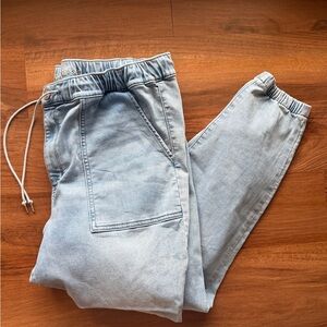 American Eagle Outfitters Light Blue Jogger Jeans
